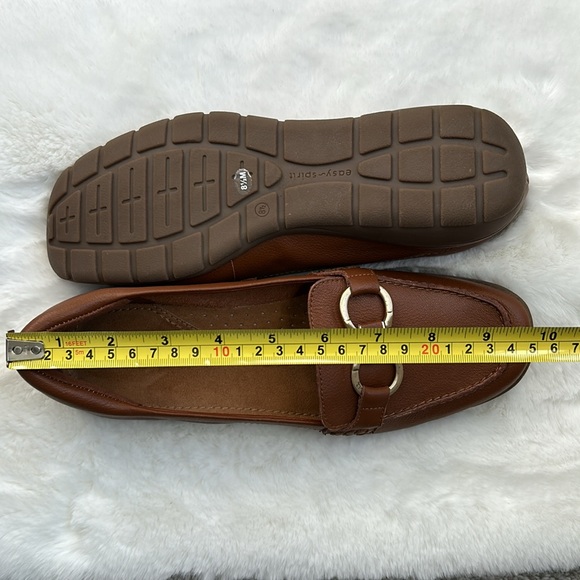EASY SPIRIT Women’s Avienta Loafer Cognac Brown Flexible Metal Hardware SIZE 8.5 - Picture 12 of 13